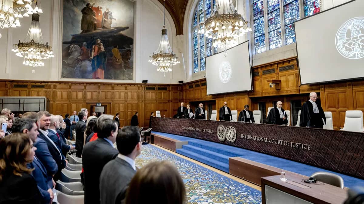Судьи во главе с председателем Джоан Донохью перед вынесением решения Международного суда ООН по иску Украины против России в Гааге, Нидерланды, 31 января 2024 года. Фото: Remko De Waal / EPA-EFE