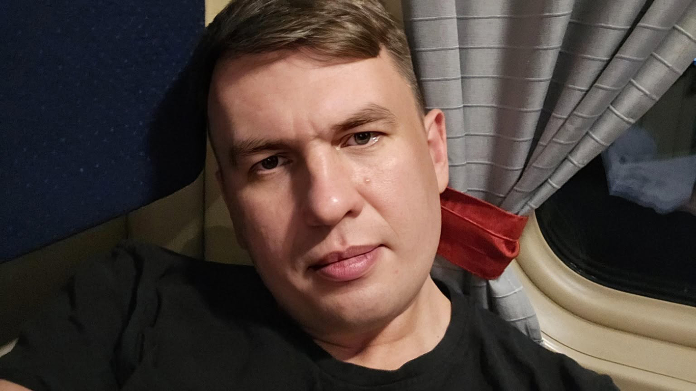 Чем известен Илья Ремесло, задержанный по делу о «фейках» про армию