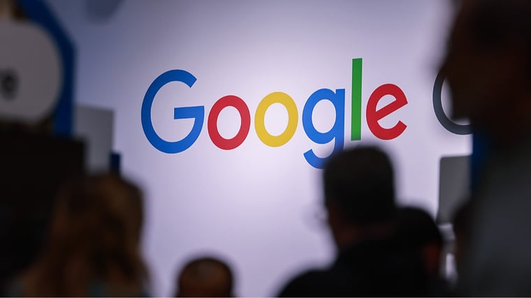 Нас в Гугле забанили