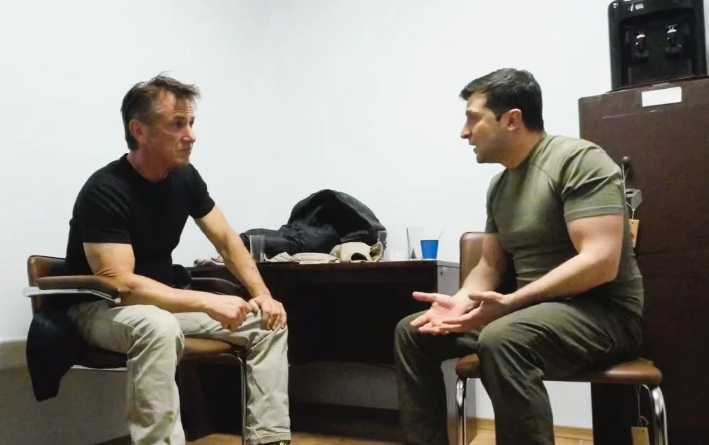 Кадр из фильма «Суперсила» режиссера Шона Пенна. Фото: <a href="https://www.berlinale.de/en/press/press-material/stills-berlinale-special.html#lb225732-1">THE PEOPLE’S SERVANT, LLC. ALL RIGHTS RESERVED/Berlinare</a>