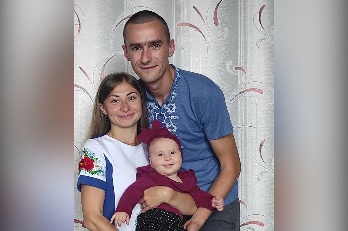 Иван, Карина и Наталия Поповы