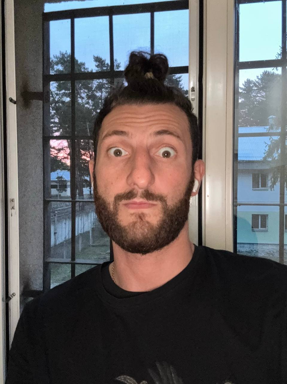 Макаров в украинском миграционном центре. Фото из личного архива героя