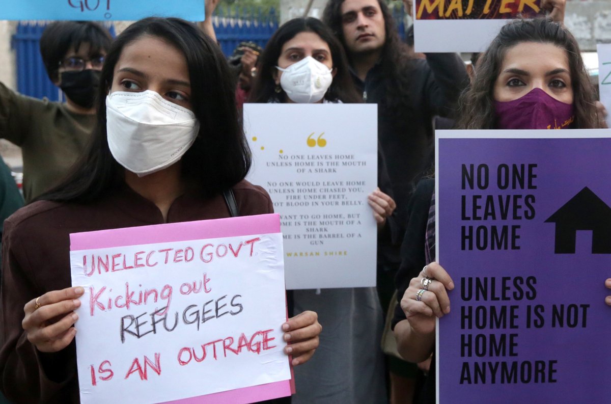 Протест против депортации мигрантов в Лахоре, Пакистан, 18 ноября 2023 года. Фото: Rahat Dar / EPA
