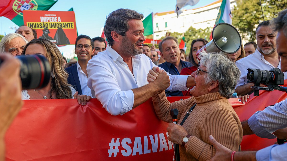 Португалия голосует после очередного политического кризиса