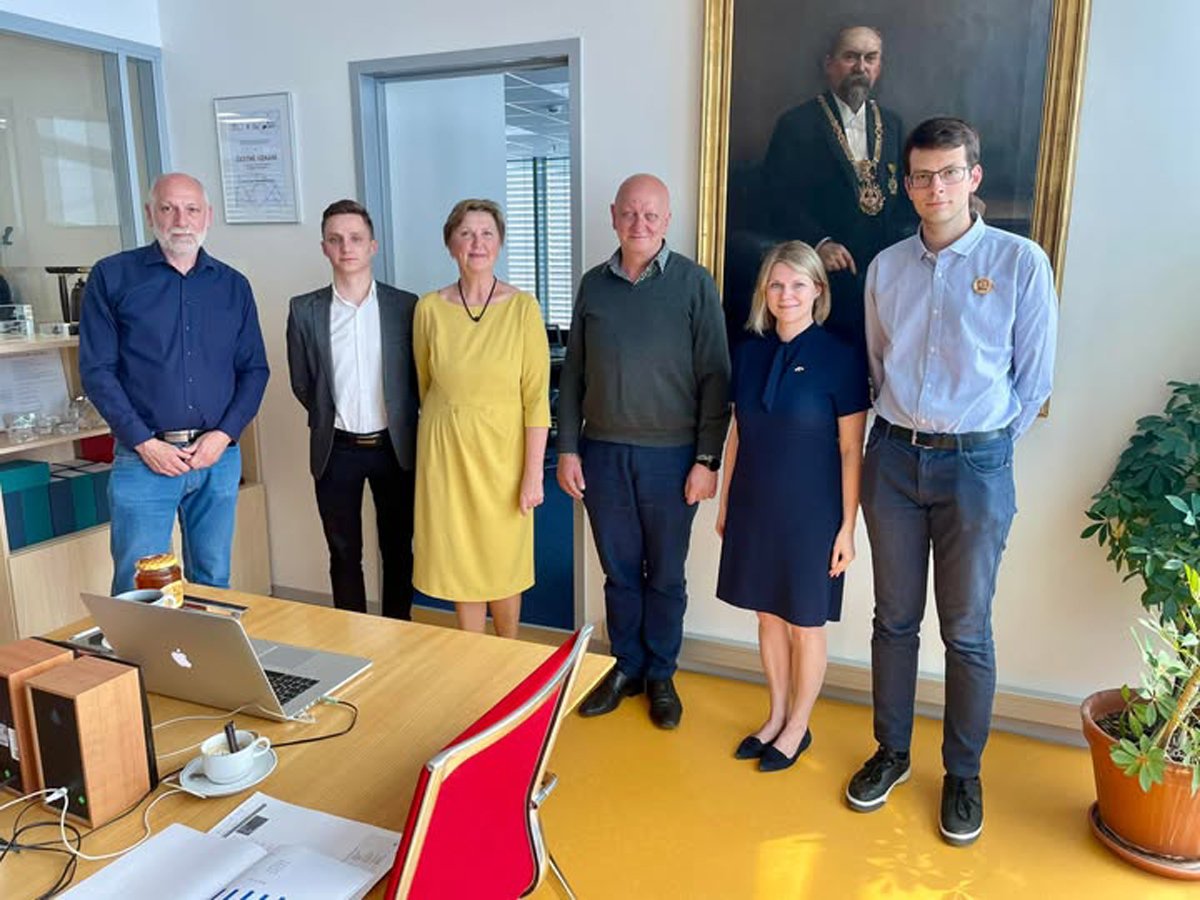 Встреча ректора ЧВУТ Войтеха Петрачека с представителями белорусской диаспоры, 2 июня 2022 года. Фото: Кристина Шиенок /  Facebook