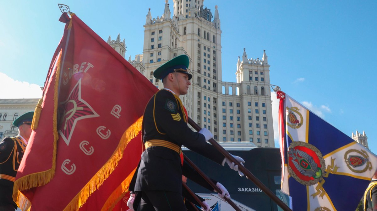 «Юридически СССР существует»