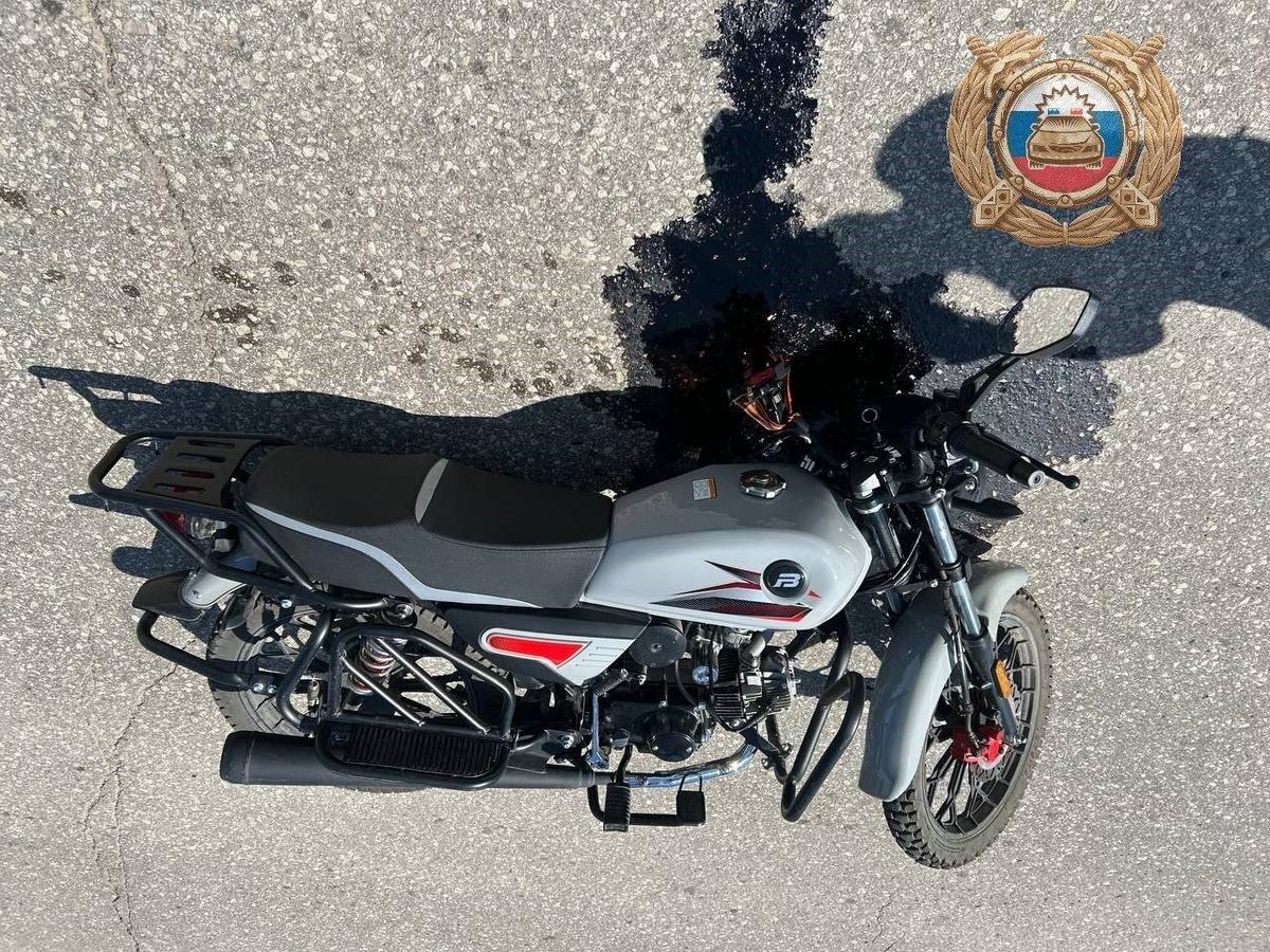 Мотоцикл после ДТП. Фото:  МВД России по Саратовской области