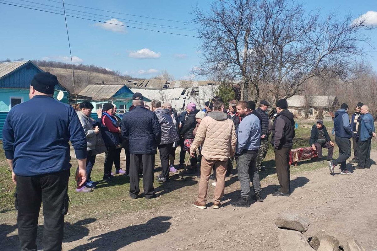 Встреча жителей хутора Плешаков с представителями органов власти, 24 марта 2025 года. Фото:  ОКС и МХ Администрации Каменского района