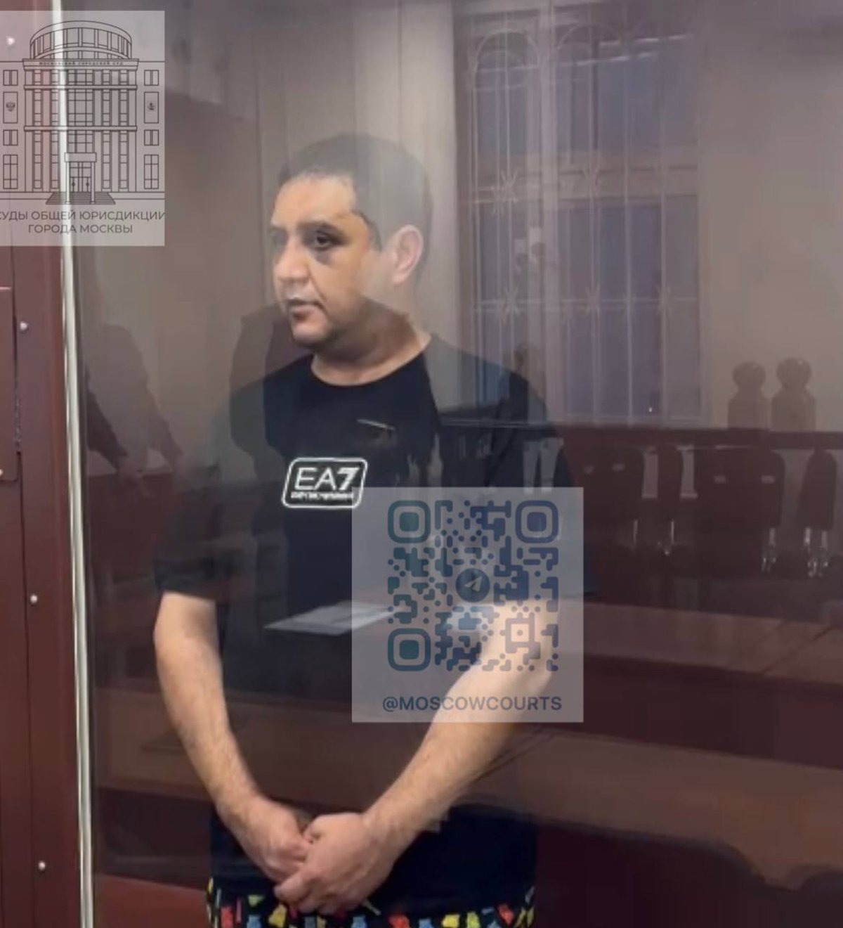 Арег Щепихин во время заседания по избранию меры пресечения в Замоскворецком районном суде Москвы, 6 июня 2025 года. Фото:  телеграм-канал судов общей юрисдикции Москвы