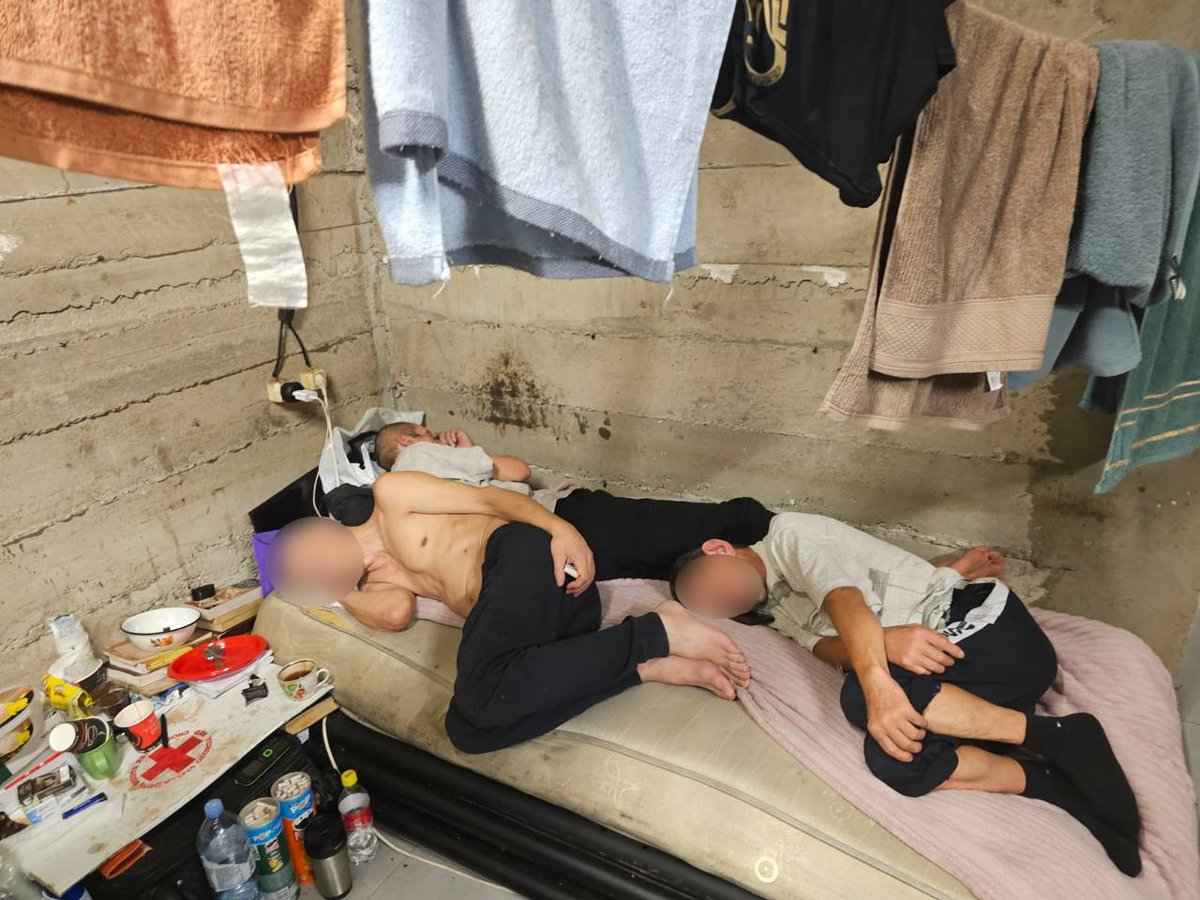 Фото, переданные «Новой-Европа» украинцами, застрявшими на КПП Верхний Ларс